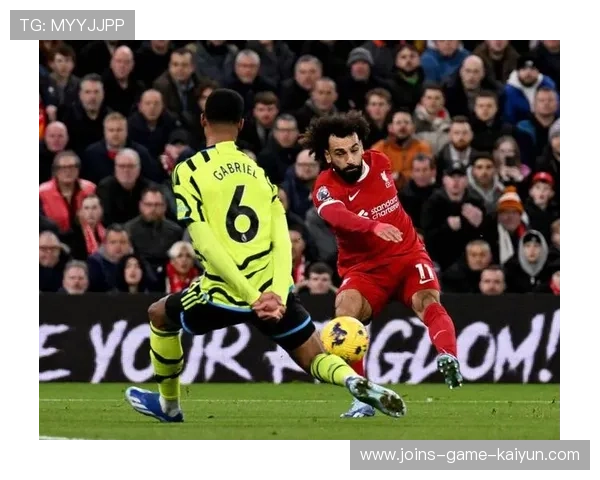 阿森纳右路突破形成威胁